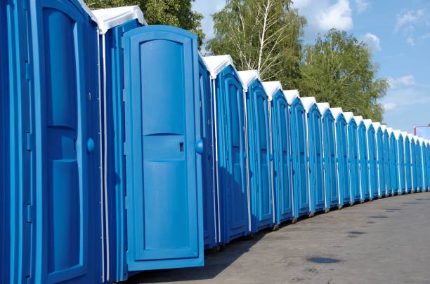 Portable Toilet Options We Offer in Harbor Bluffs, FL